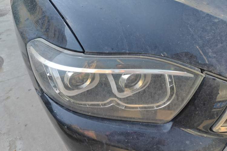 Used Toyota Highlander 2011 2.7L Two-Wheel Drive 7-Seater Luxury Edition
