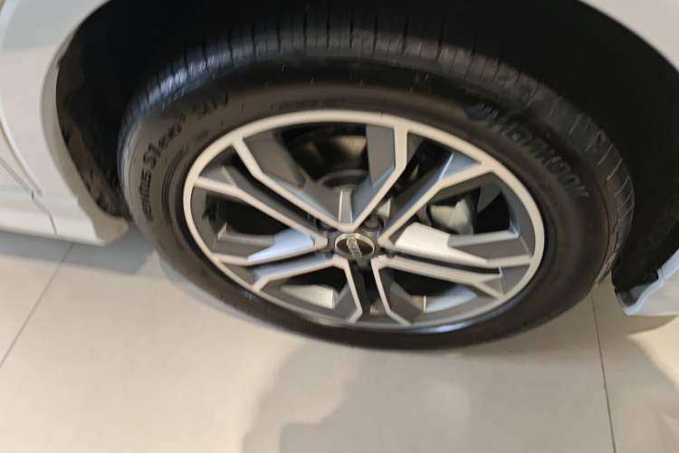 Used Audi Q3 2024 40 TFSI Fashion Dynamic Model Exterior 4