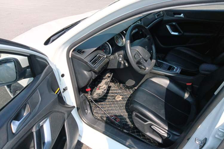 Used Peugeot 408 2014 1.8L Automatic Luxury Edition
