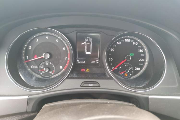 Used Volkswagen Teramont 2017 530 V6 Four-Wheel Drive Luxury Edition Odometer Close Up