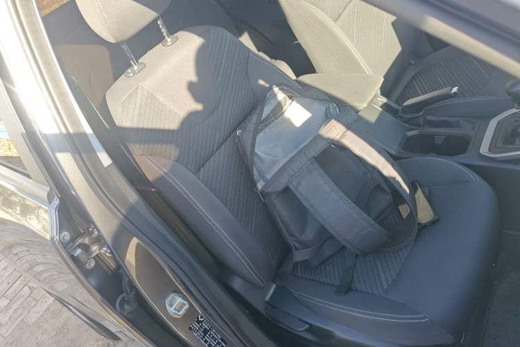 Used Wuling Alvez 2022 1.5L Manual Free-Style Model
