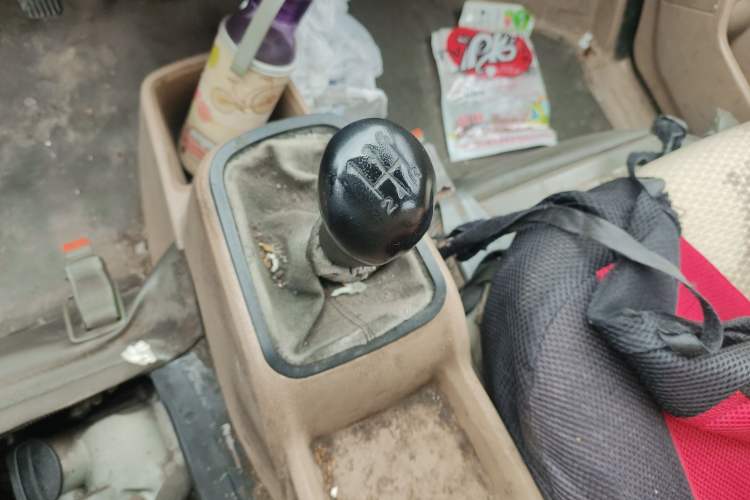 Used Wuling Rongguang 2014 1.5L S Standard Version