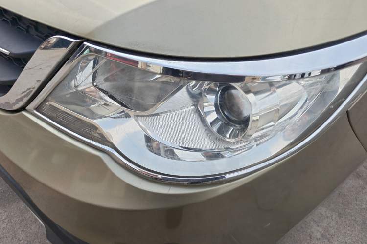 Used Baojun 730 2014 1.5L manual standard trim 7 seats