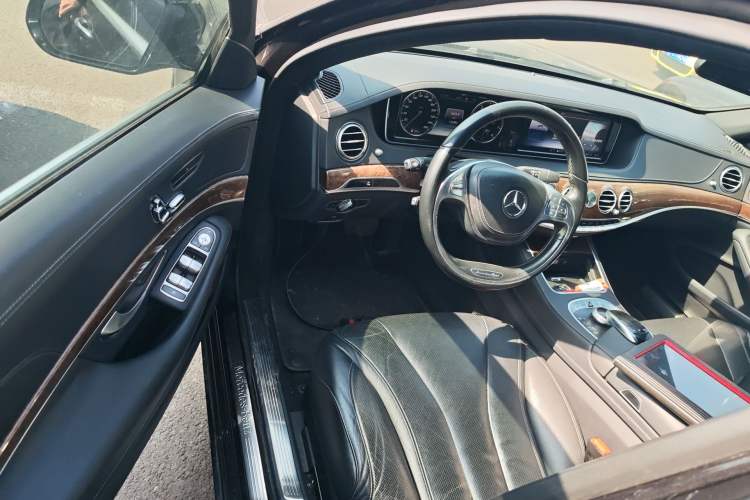 Used Mercedes-Benz S-Class 2014 S 320 L Business Model