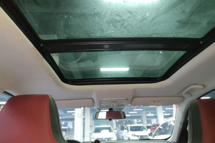 Used Oshan X5 2021 1.5T DCT Prestige Edition
