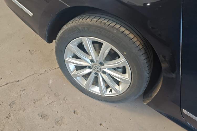 Used Volkswagen Passat 2017 330TSI DSG Luxury Edition
