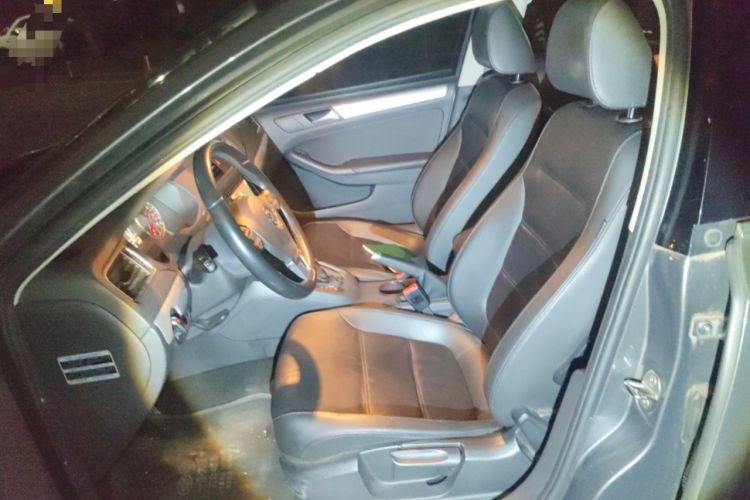 Used Volkswagen Sagitar 2014 Revised Version 1.4TSI Automatic Luxury Edition
