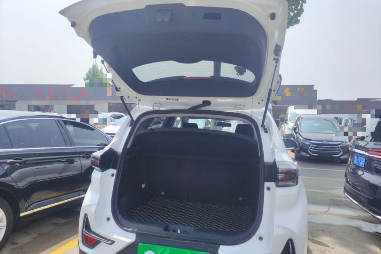 Used CHANGAN CS15 2021 1.5L Manual Entry-Level Trim Trunk