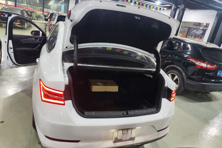 Used BYD Qin Pro New Energy 2019 DM Super Edition 1.5TI Automatic Smart Connect X-Trail Model China VI Standard
