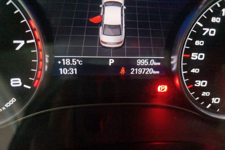 Used Audi A6L 2016 TFSI Technology Edition Odometer Close Up