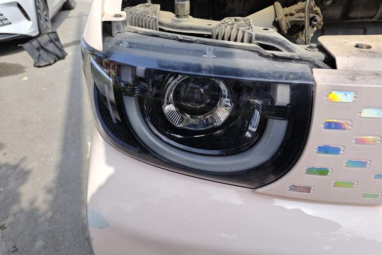 Used Chery QQ Ice Cream 2022 170km Sundae Phosphate Lithium-Ion
