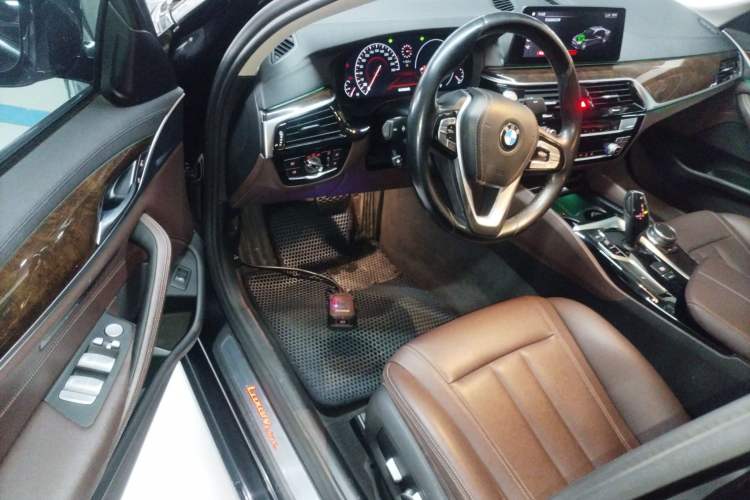 Used BMW 5 Series 2019 525Li Luxury Package