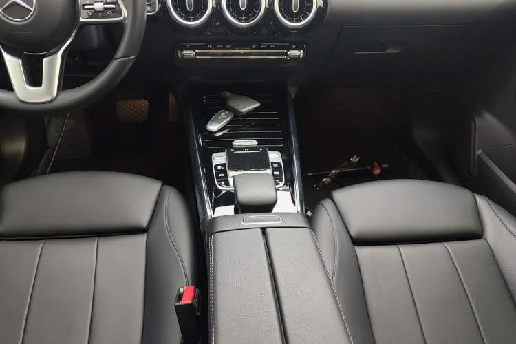 Used Mercedes-Benz B-Class 2020 B 200 Fashion Model Gear Lever