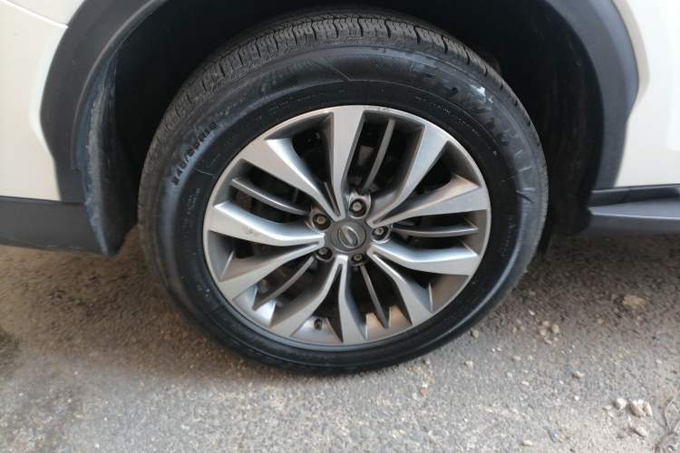 Used GAC Trumpchi GS8 2017 320T Two-Wheel Drive Luxury Smart Connectivity Version (7 Seats)
