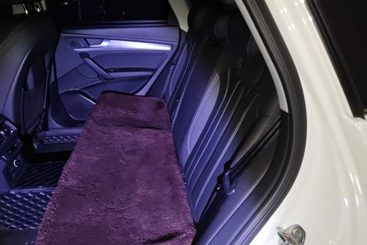 Used Audi Q5L 2021 40 TFSI Fashion Dynamic Model
