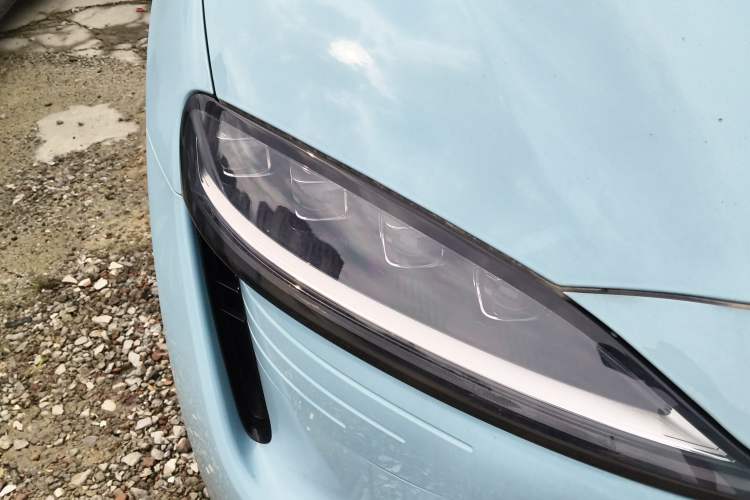 Used Hima Luxeed R7 2025 Range-Extended Version 251 km Max
