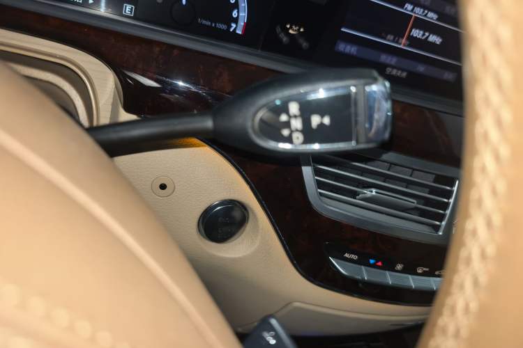 Used Mercedes-Benz S-Class 2011 S 350 L CGI