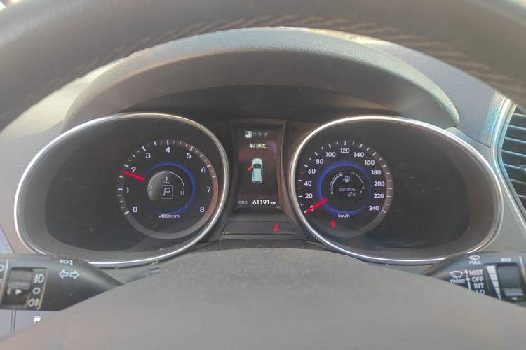 Used Hyundai Santa Fe 2013 2.4L Automatic 2WD Comfort Edition Instrument Cluster