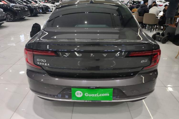 Used Volvo S90 2025 B5 Zhiyi Luxury Edition