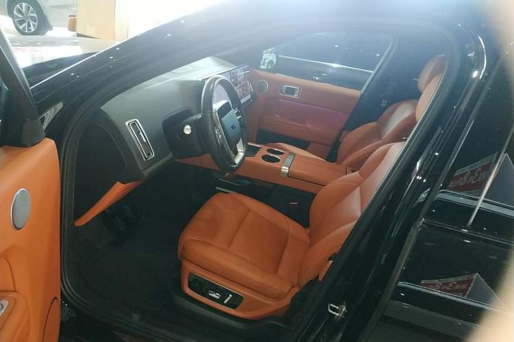 Used Li Auto L8 2023 Pro Model
