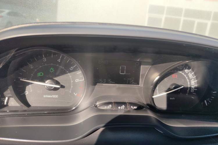 Used Peugeot 2008 2014 1.6L Automatic Trend Edition Instrument Cluster