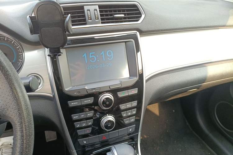 Used Haval H2 2017 Red-Label 1.5T Automatic Two-Wheel Drive Elite Model
