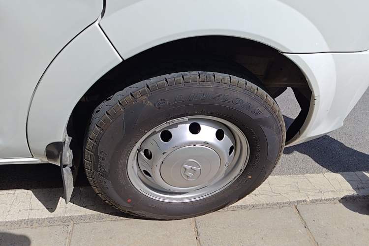 Used SAIC MAXUS Xintu V80 
