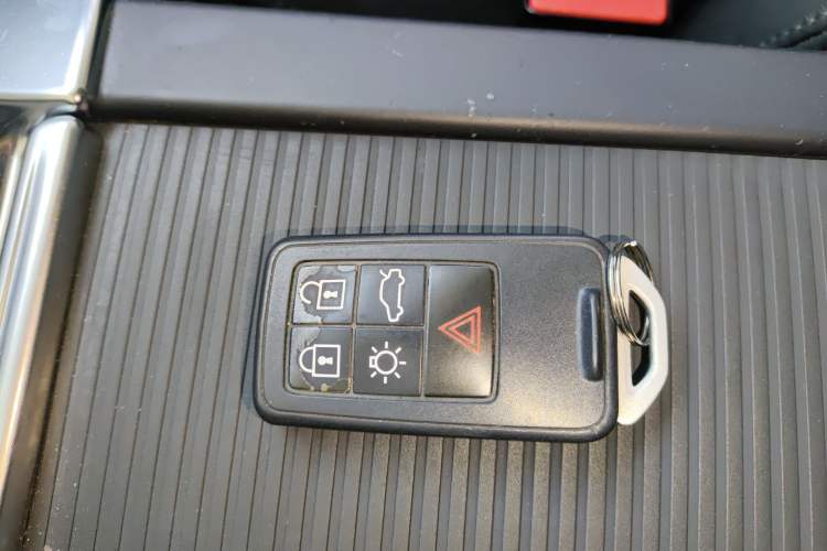 Used Volvo XC60 2016 T5 Smart Upgrade Model