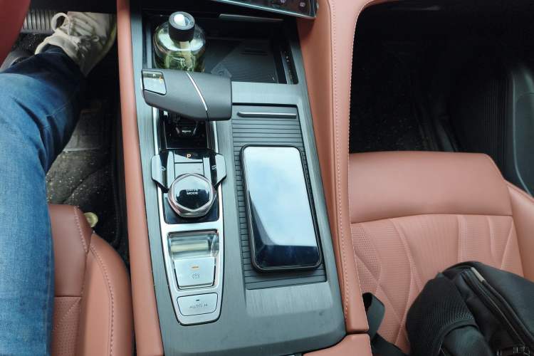 Used CHANGAN CS75 PLUS 2024 3rd Generation Champion Edition 1.5T Intelligent Drive Dynamic Model
