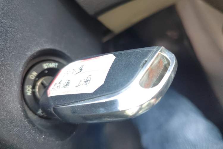 Used Baojun 610 2014 1.5L manual standard version