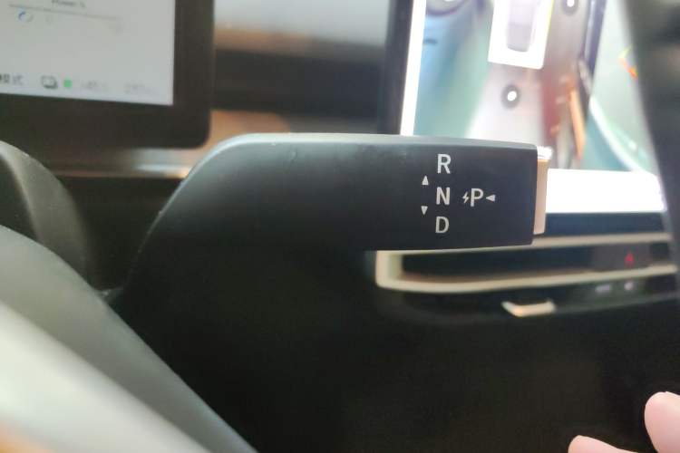 Used Venucia VX6 2023 520 Pro
