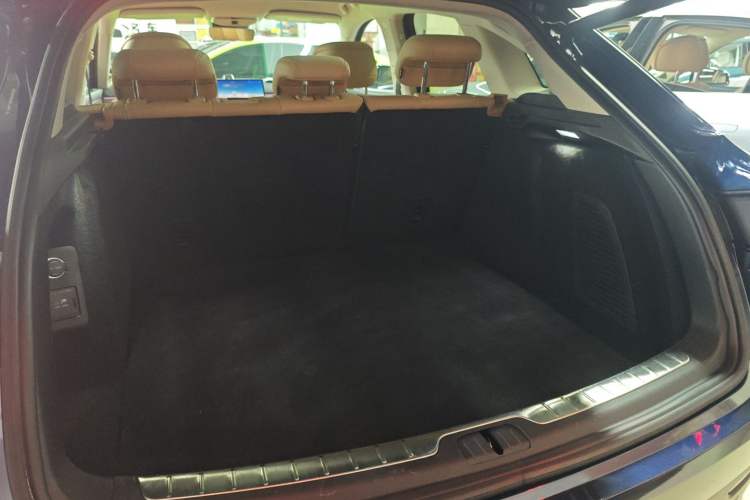 Used Hima AITO M5 2022 Extended-Range Four-Wheel Drive Performance Version Trunk