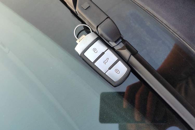 Used Volkswagen FAW-Volkswagen CC 2015 1.8TSI Luxury Model Interior 1