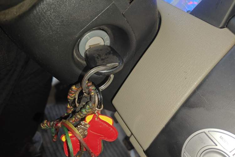 Used Lifan Auto 320 2012 Champion Edition 1.3L Manual CoolDrive Model Vehicle Key