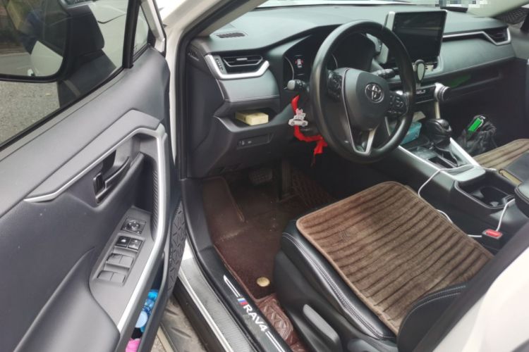 Used Toyota RAV4 2022 2.0L CVT Two-Wheel Drive Urban Edition
