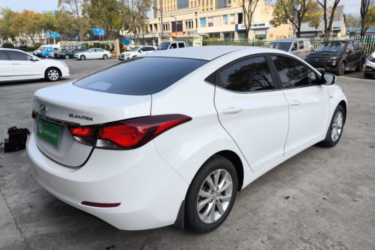 Used Hyundai Elantra (5th Generation / Langdong) 2016 1.6L Automatic Smart Version
