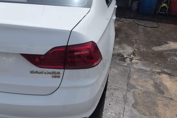 Used Volkswagen Santana 2016 1.6L Manual Comfort Edition Right Rear Taillight