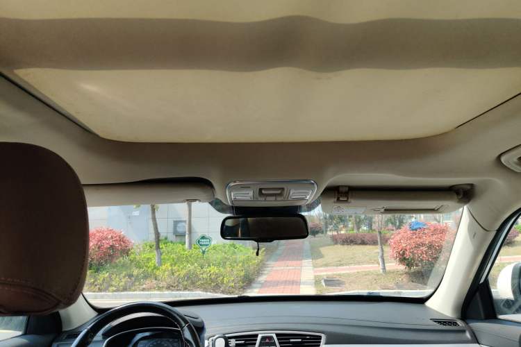 Used Geely Auto Emgrand X7 Sport 2016 1.8TD Automatic ZhiZun Version Headliner