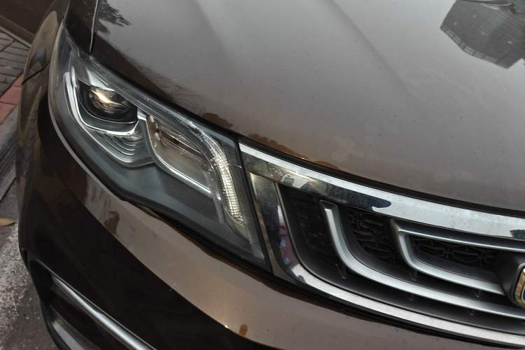 Used Geely Auto Emgrand X7 Sport 2018 1.8TD Automatic Two-Wheel Drive Smart Connect 4G Internet Edition