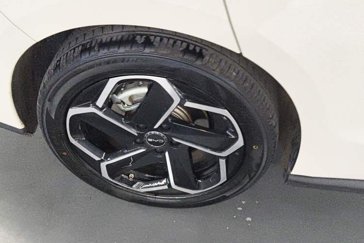 Used BYD Seal 06 New Energy 2025 DM-i Intelligent Drive 120KM Flagship Model
