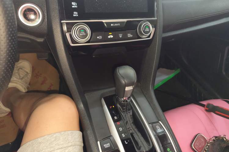 Used Honda Civic 2019 220TURBO CVT Dynamic Edition China VI Gear Lever