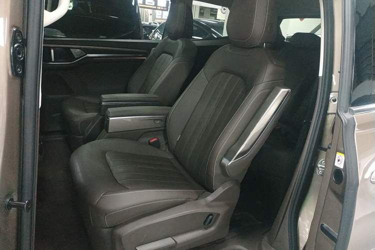 Used Volkswagen Viloran 2020 330TSI Luxury Edition