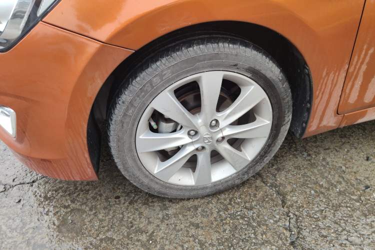 Used Hyundai Verna Ray 2014 1.6L Automatic TOP