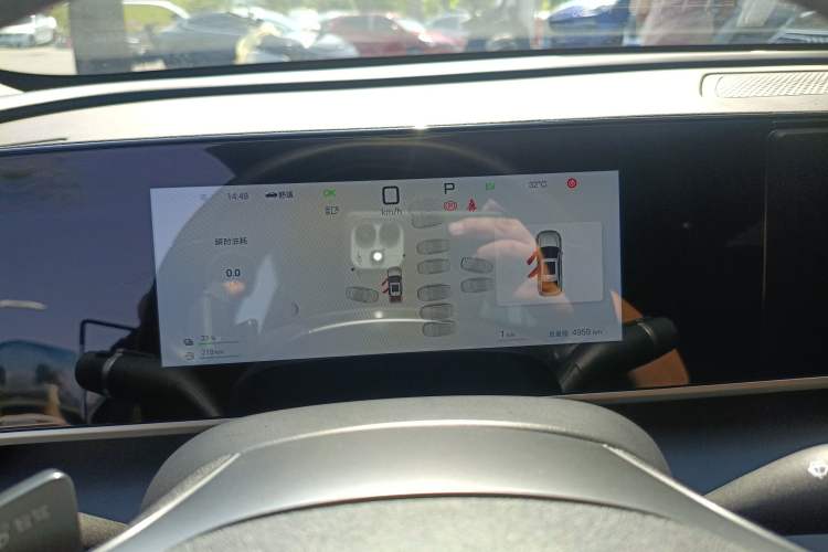 Used BYD Qin L 2025 DM-i Smart Drive 120KM Superior Model
