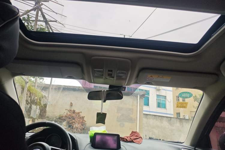 Used Mazda 3 Axela 2017 Sedan 1.5L Automatic Luxury Model China VI Standard
