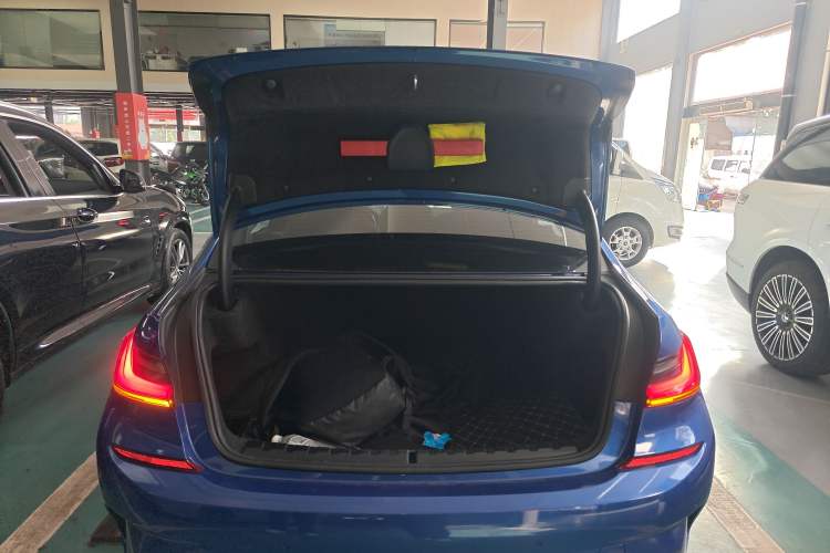 Used BMW 3 Series 2021 Restyled 325Li M Sport Package