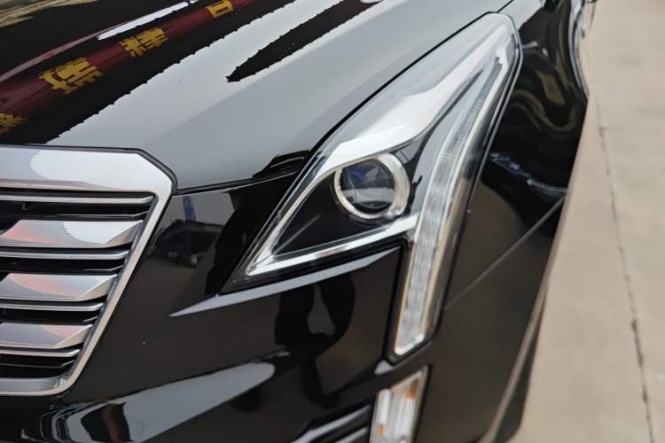 Used Cadillac XT5 2018 25T Luxury Model