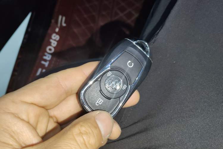 Used Buick Velite 6 2022 Connected Fashion PLUS
