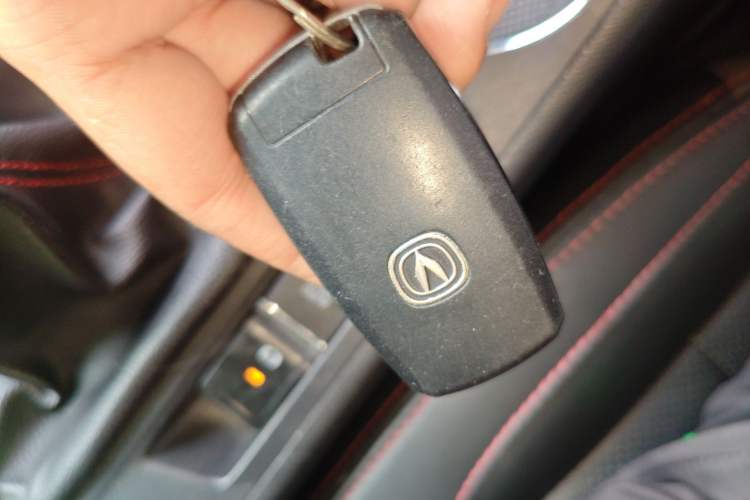 Used CHANGAN CS75 2016 2.0L Manual Luxury Version China V Standard
