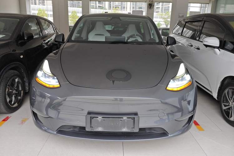 Used Tesla Model Y 2022 Performance High-Performance All-Wheel-Drive Version Front